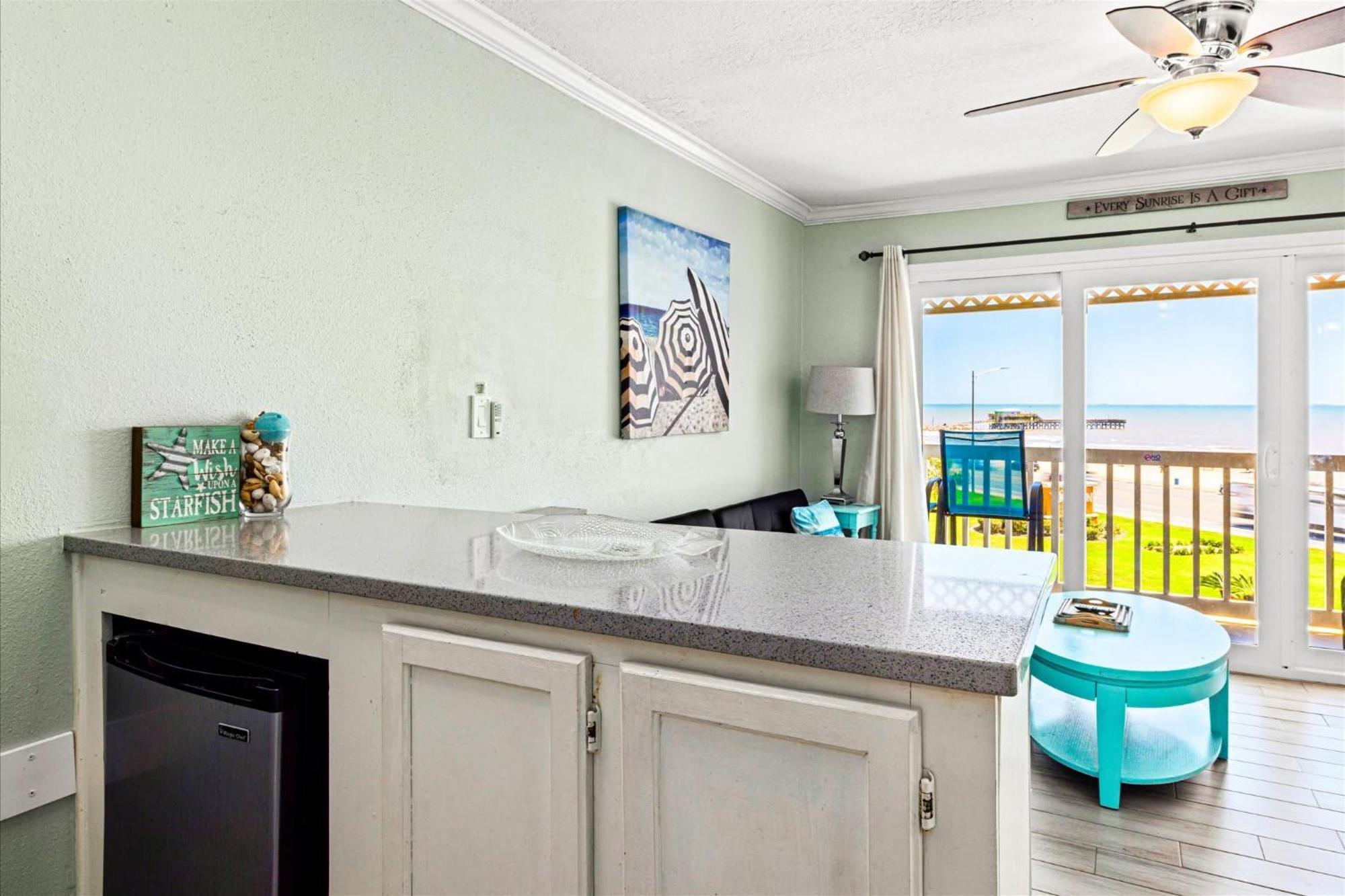 Charming Waterfront Condo Galveston Exterior foto